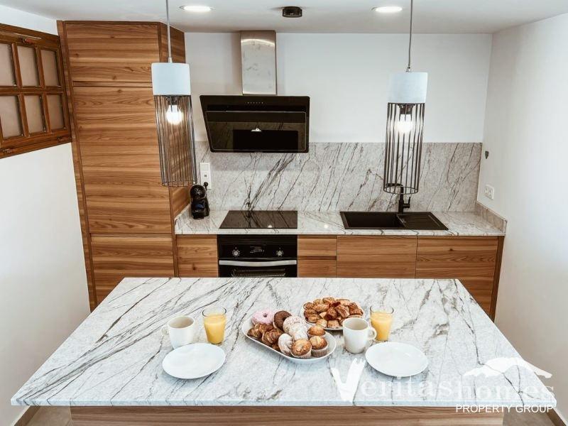 Apartment in Desert Springs - Image 2