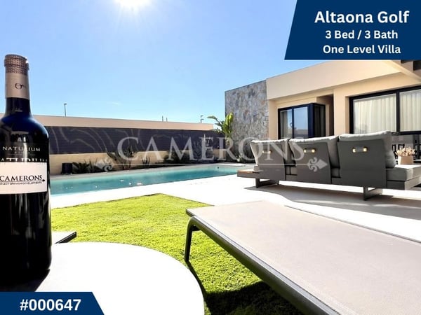 House in Los Brianes - view 1