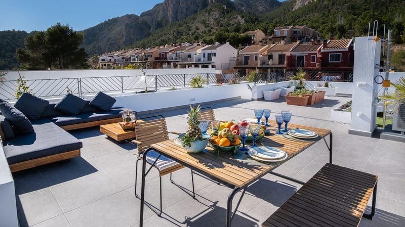 House in Polop - view 1