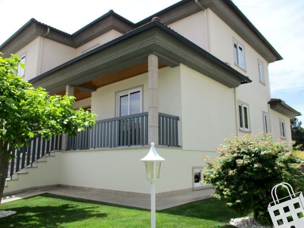 Villa in Viseu - view 1