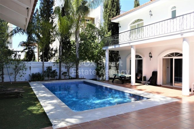 House in Egkomi - view 1