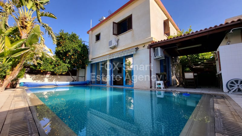 House in Nicosia Municipality - view 1