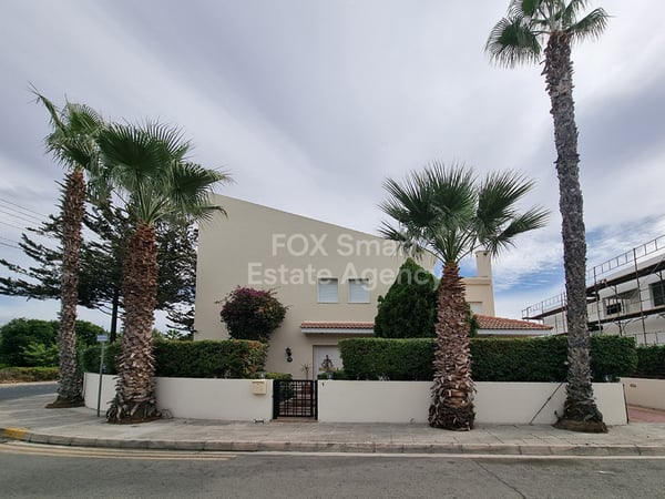 House in Egkomi - view 1