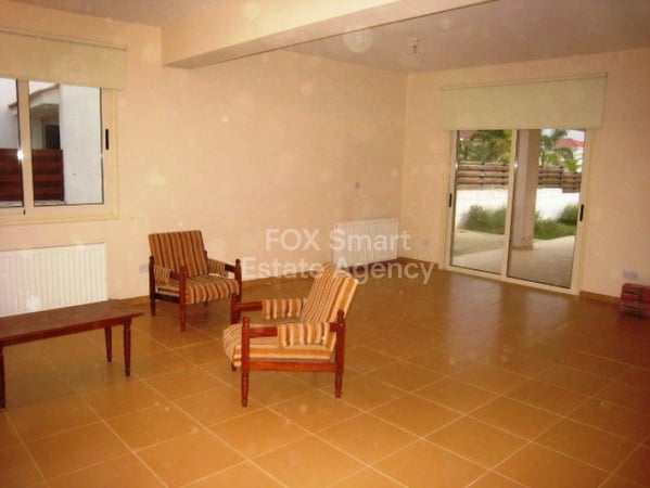 House in Egkomi - view 1