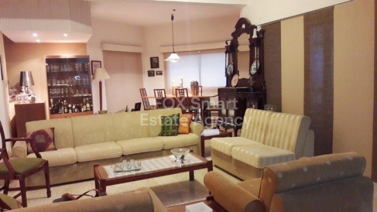 House in Egkomi - view 1