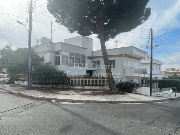 House in Egkomi - view 1