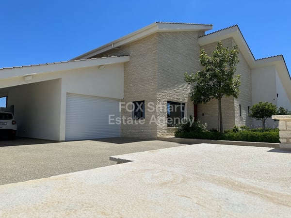 House in Souni - view 1