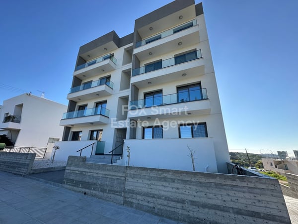Apartment in Paphos - view 1