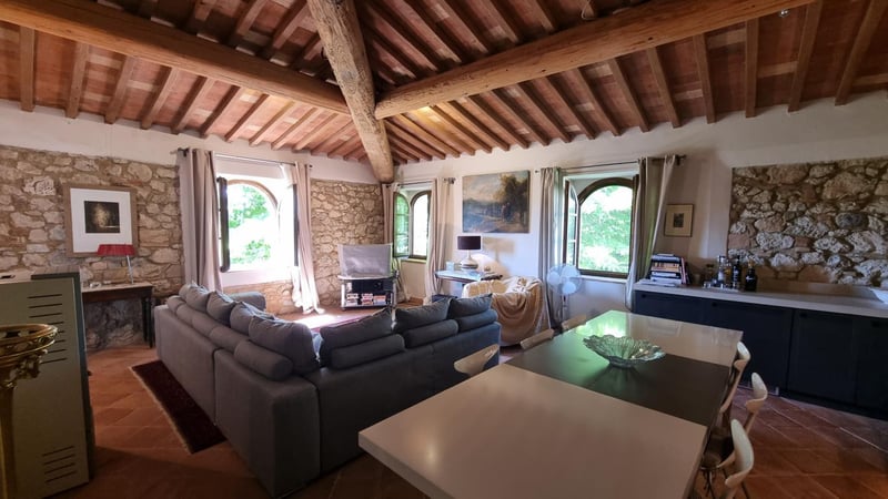 House in Volterra - view 1