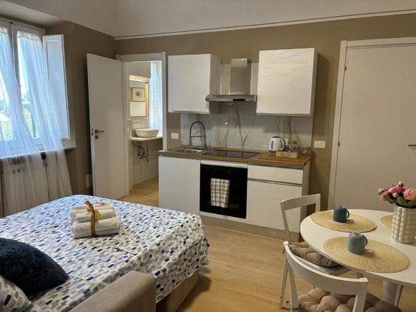 House in Volterra - view 1