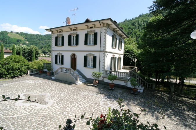 House in Bagni di Lucca - view 1