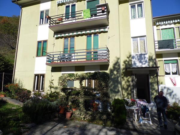 House in Vagli Sotto - view 1