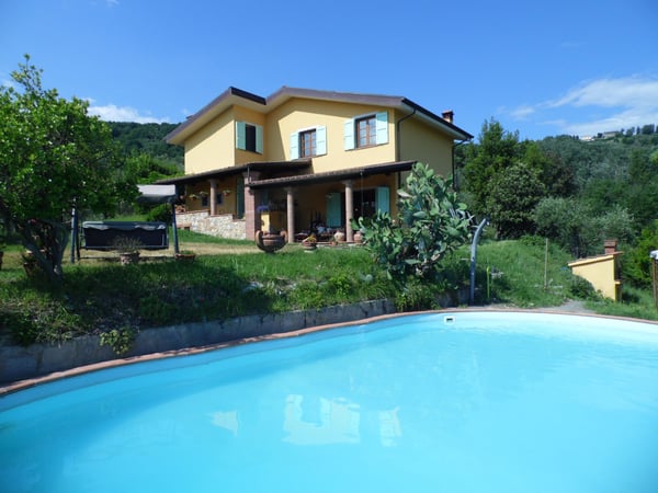 House in Lucca - view 1