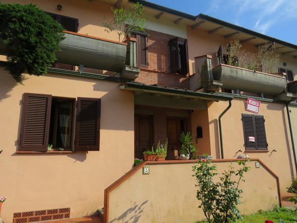 House in Borgo a Mozzano - view 1
