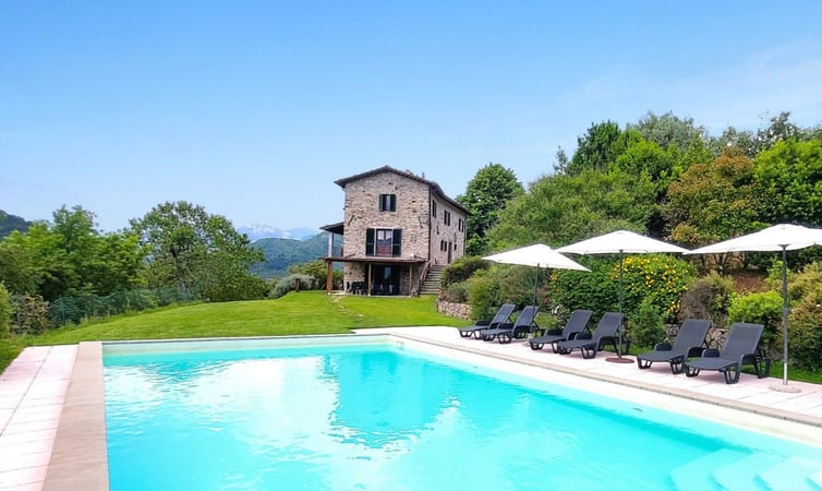 House in Fosciandora - view 1