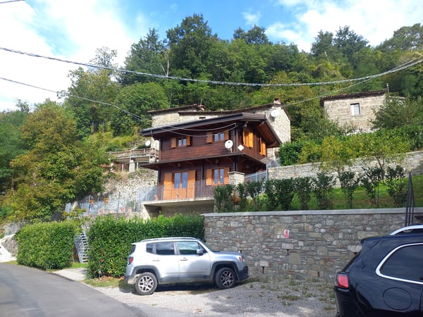 House in Cascine Sillano - view 1