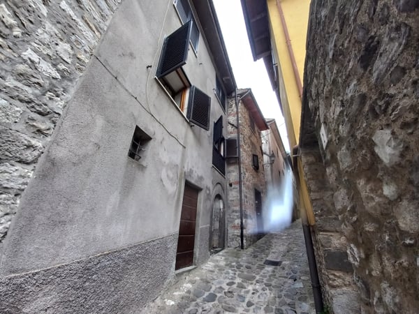 House in Pianvallico - view 1