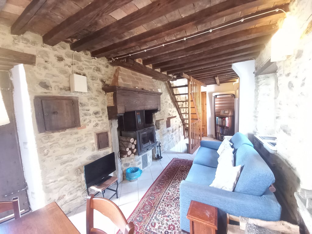 House in Castiglione di Garfagnana - Image 3