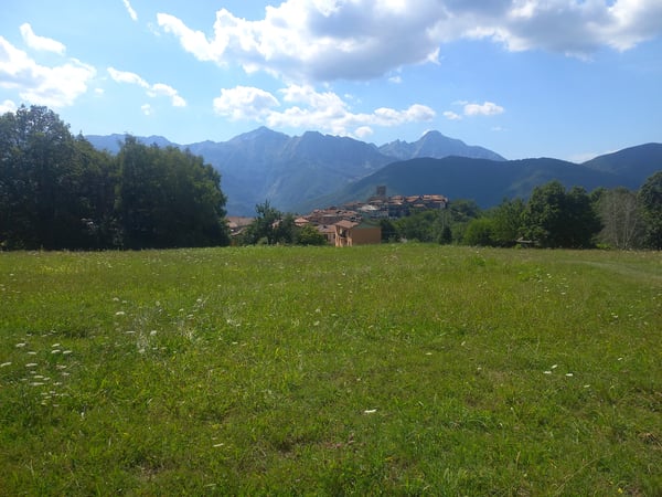 House in Careggine - view 1