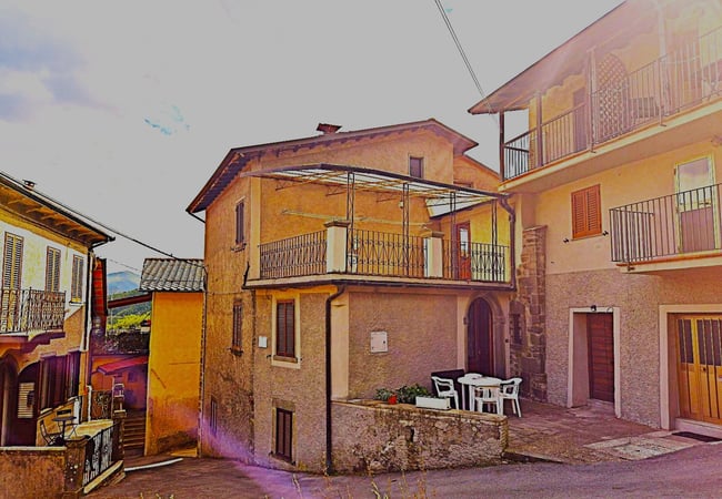 House in Vagli Sotto - view 1
