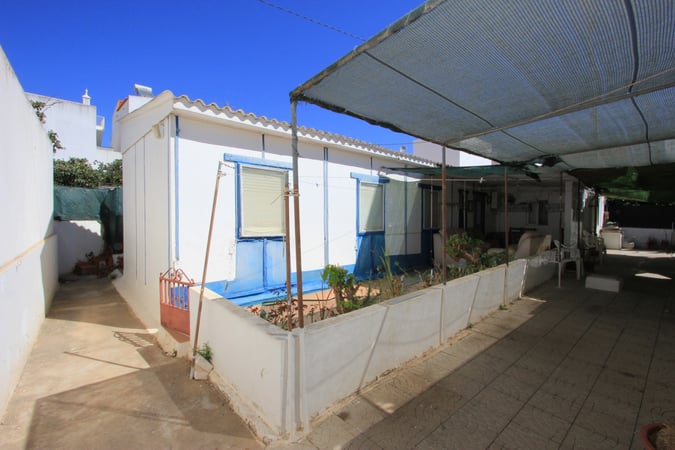 House in Altura - view 1