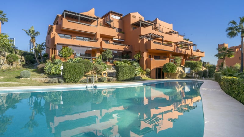 House in Estepona - view 1