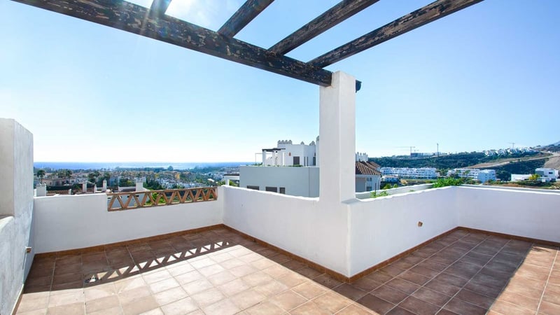 House in Estepona - view 1