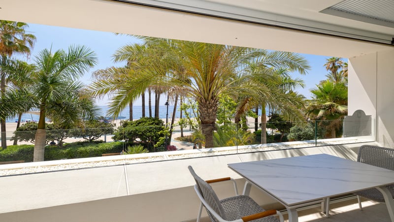 House in Estepona - view 1