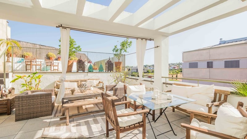 House in Castilleja de Guzman - view 1