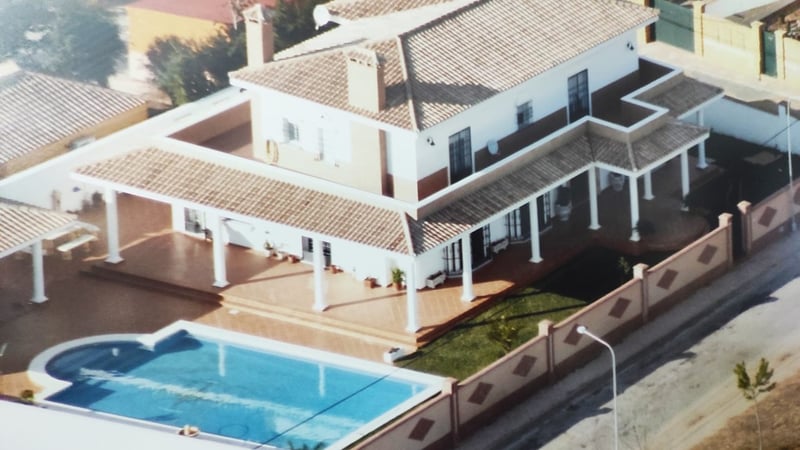 House in Arcos de la Frontera - view 1