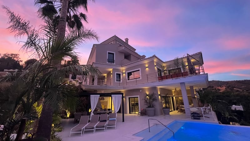 House in Marbella Del Este - view 1