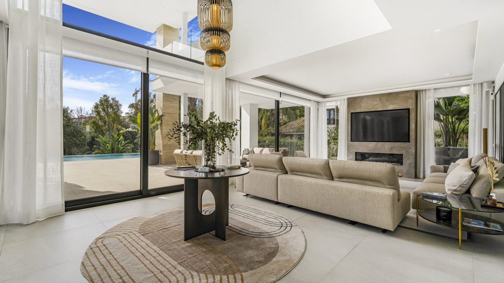 House in Marbella - Image 3