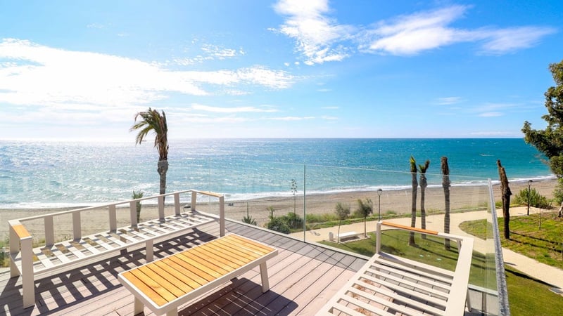House in Estepona - view 1