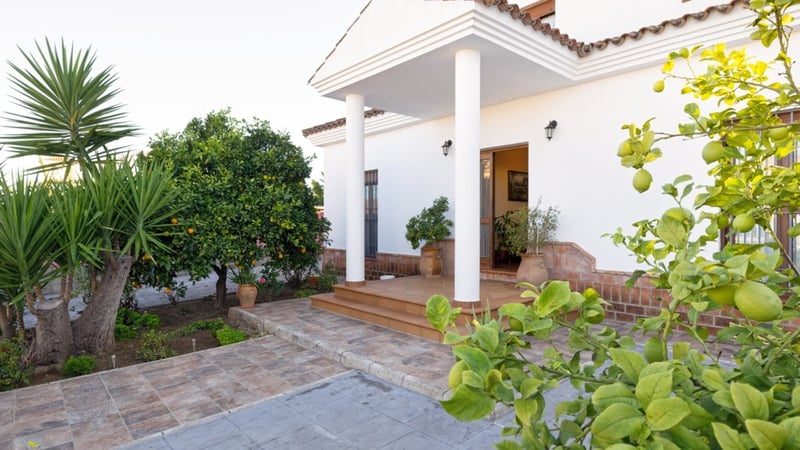 House in Arcos de la Frontera - view 1