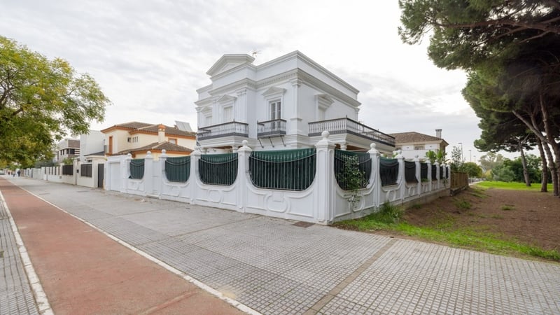 House in Jerez de la Frontera - view 1