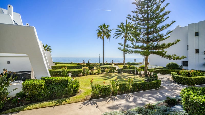 House in Marbella - view 1