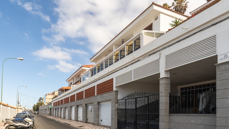 House in Las Palmas de Gran Canaria - view 1