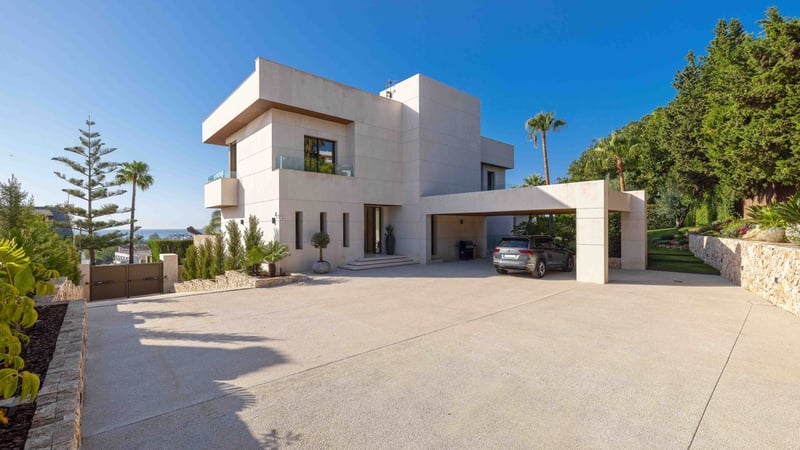 House in Playamar - view 1