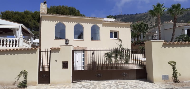 Villa in L'Albir - view 1