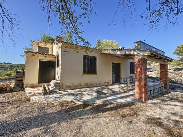 House in Abdet - view 1