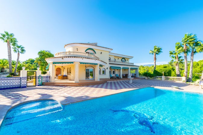 Villa in l'Alfas del Pi - view 1