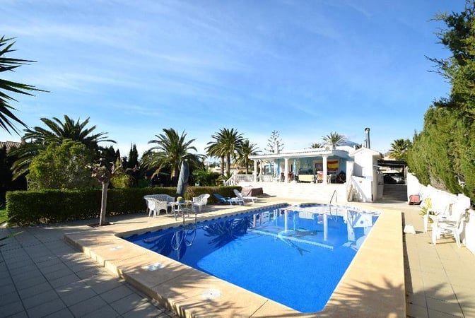 Villa in Carbonera - view 1