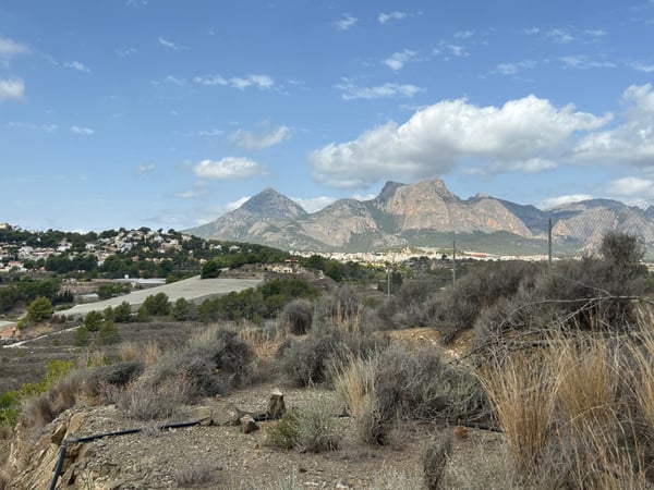 Land in La Nucia - view 1