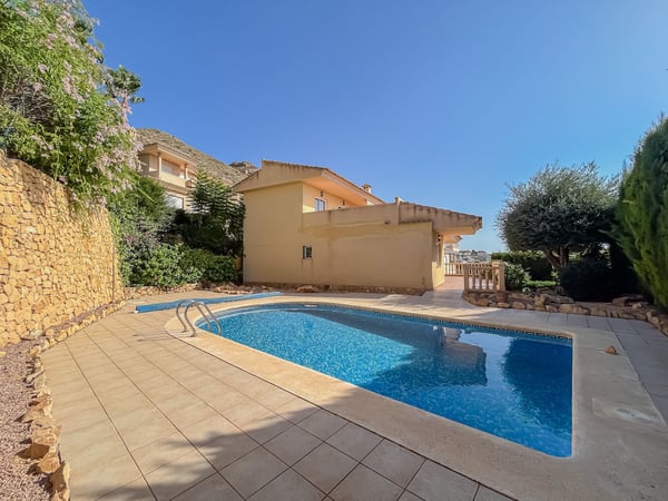 Villa in Finestrat - view 1