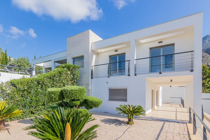 Villa in Altea - view 1