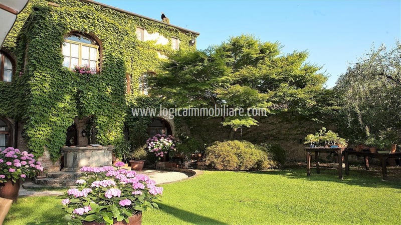 Farm, Ranch or Equestrian in Sarteano - view 1