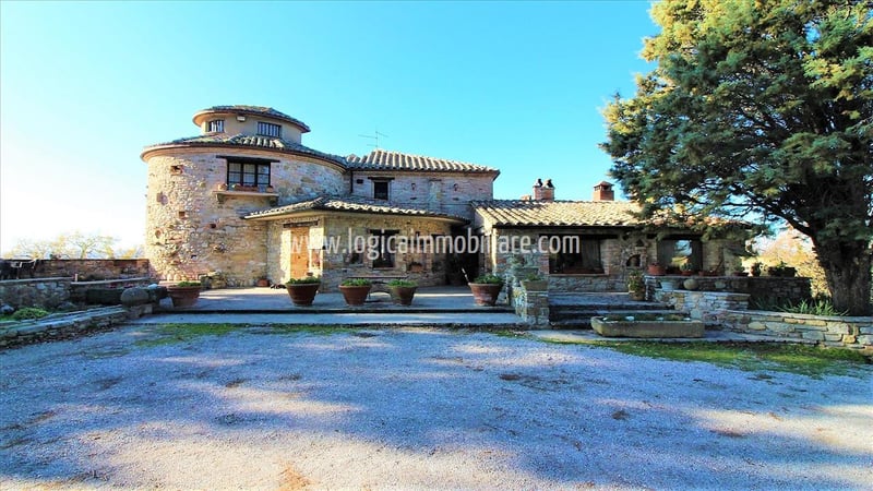 Farm, Ranch or Equestrian in Monteleone d'Orvieto - view 1