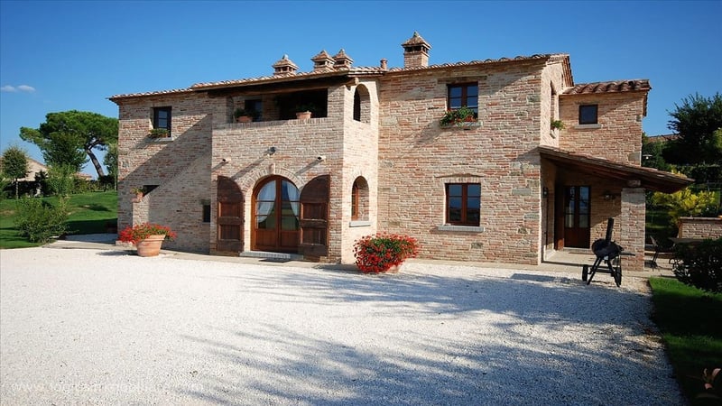 Farm, Ranch or Equestrian in Cortona - view 1