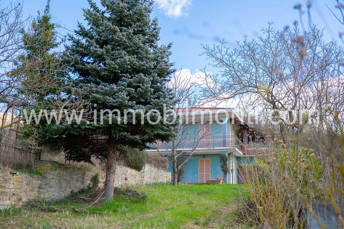 House in Ponti - view 1