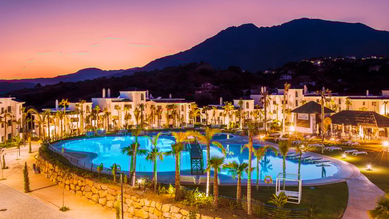 Apartment in Estepona - view 1